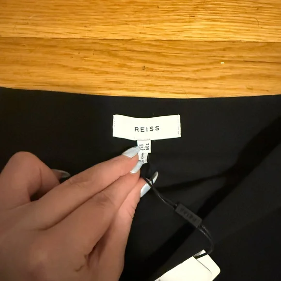 NWT Reiss pencil skirt with double zipper - Picture 2 of 4